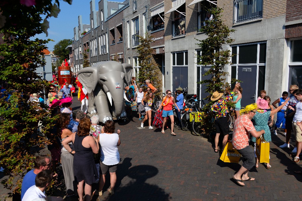 ../Images/Zomercarnaval Noordwijkerhout 066.jpg